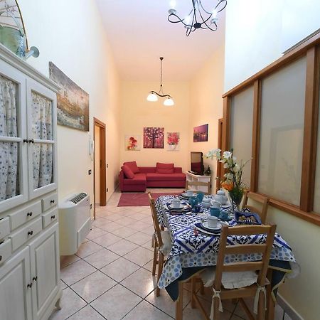 Salerno Centro Apartment Luaran gambar
