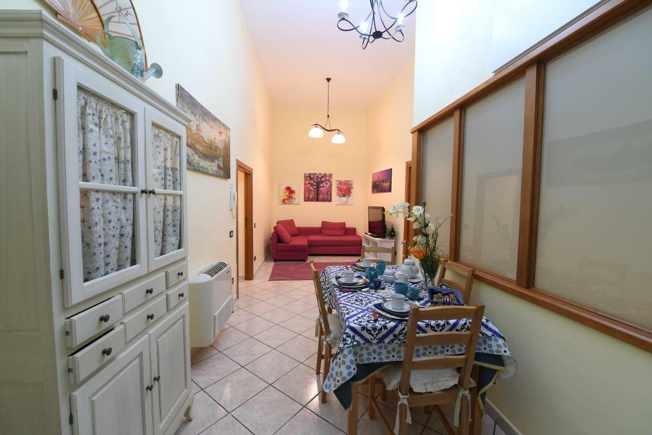 Salerno Centro Apartment Luaran gambar