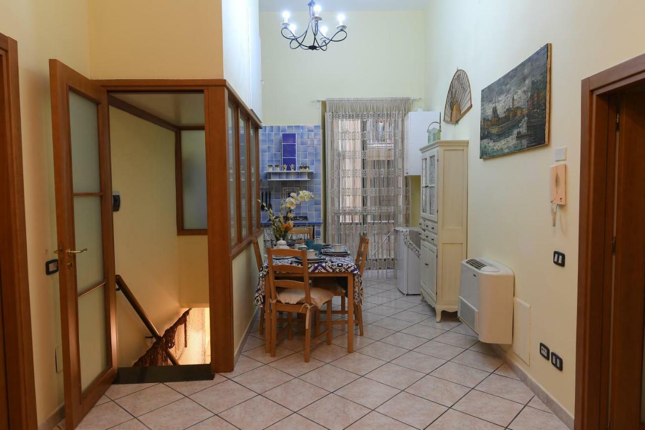 Salerno Centro Apartment Luaran gambar