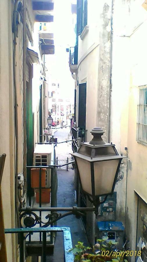 Salerno Centro Apartment Luaran gambar